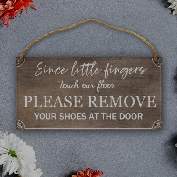 Wooden Sign 6x12 Little Fingers Touch Our Floor NWT remove shoes - Picture 1 of 14
